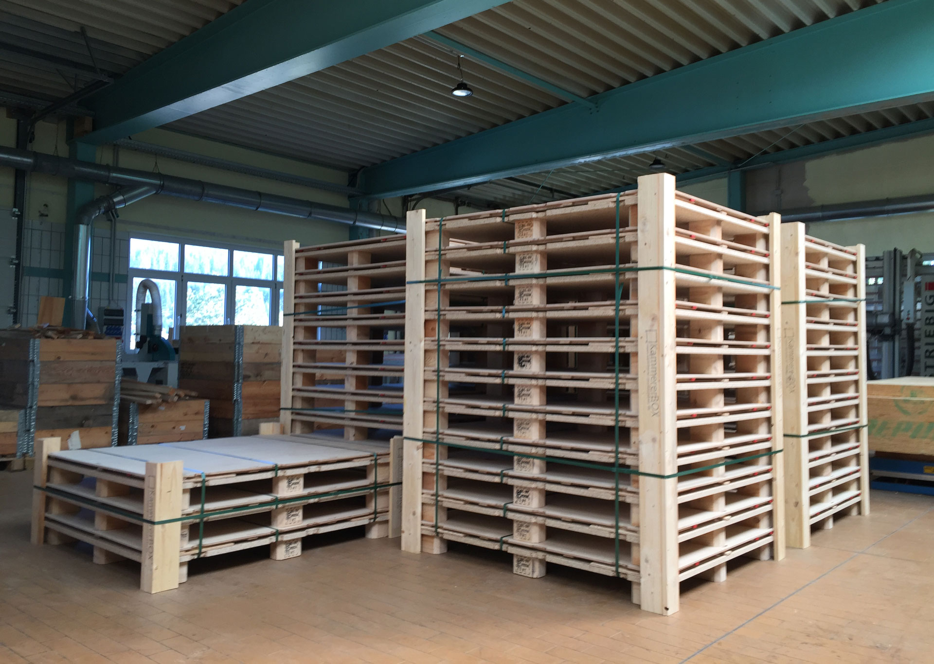 Große Mengen und schnelle Lieferzeiten der HolzBOX
